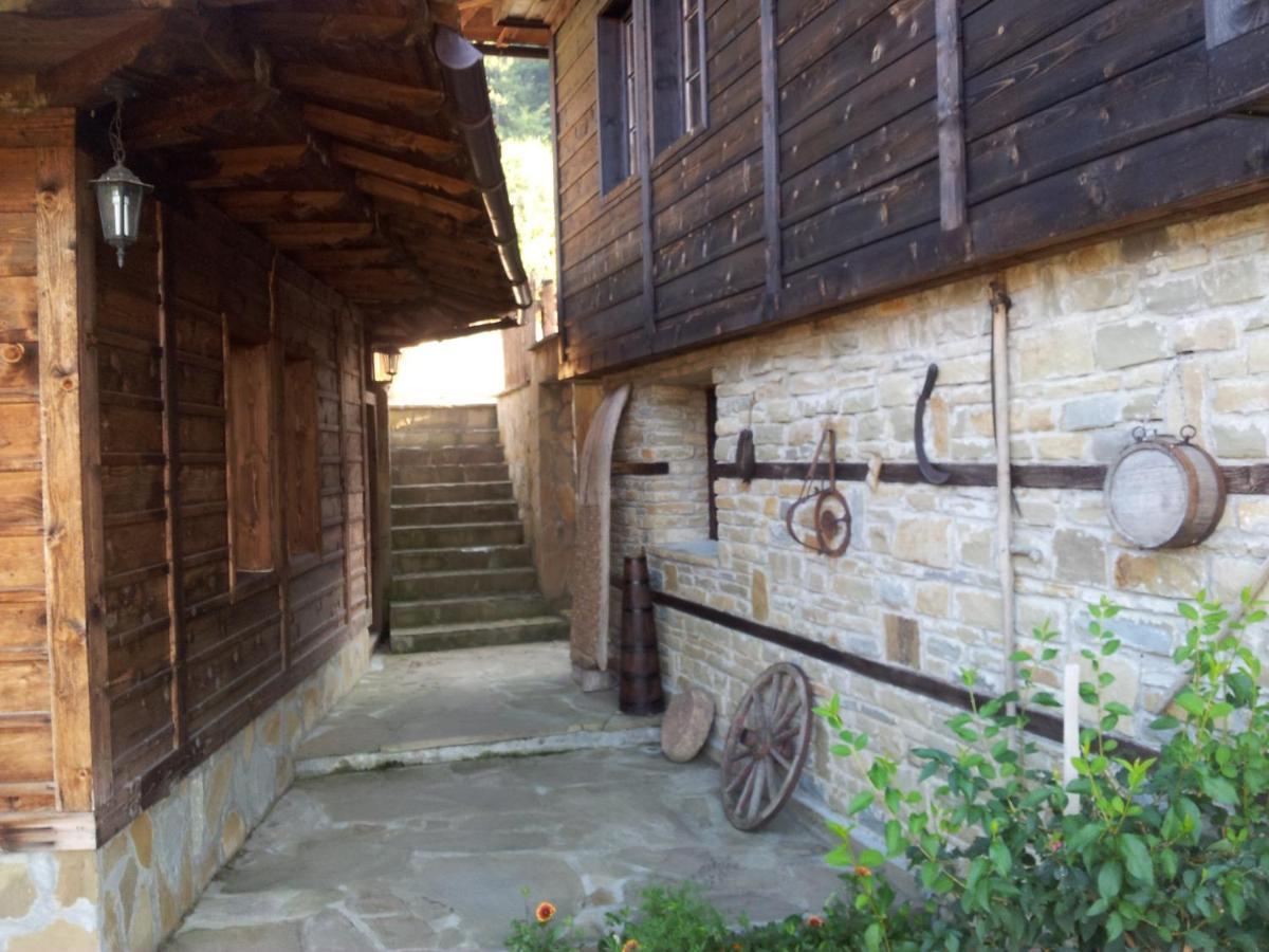 Hotel Кьща За Гости Свети Никола Zheravna Exterior foto