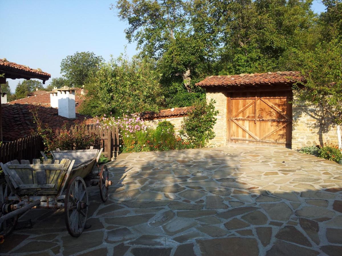 Hotel Кьща За Гости Свети Никола Zheravna Exterior foto